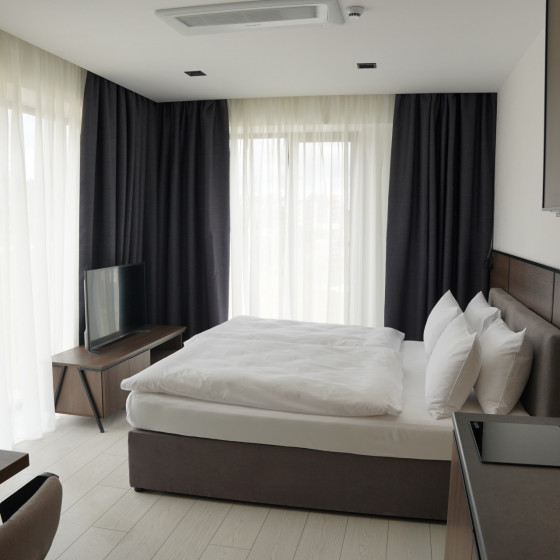  Делюкс Апартаменти